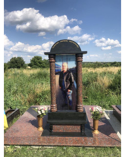 Пам'ятник з граніту