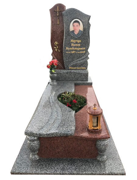 Пам'ятник з покостівки та лізнику