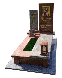 Пам'ятник з лізнику та покостівки