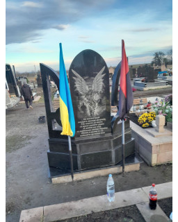 Пам'ятник з граніту Пам'ятник з граніту
