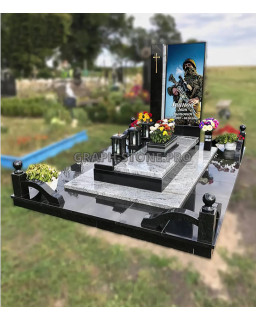 Пам'ятник з граніту Пам'ятник з граніту