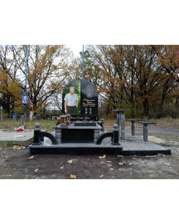 Пам'ятник з граніту
