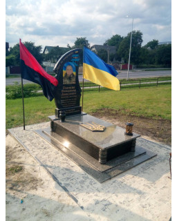Пам'ятник з граніту