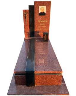 Пам'ятник з лізниківського та букінського граніту