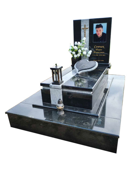 Пам'ятник з Viscount white та габро