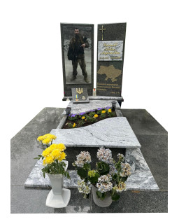 Пам'ятник з граніту
