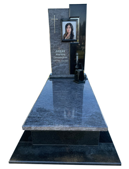 Пам'ятник з Orion blue та габро Пам'ятник з Orion blue та габро