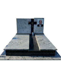 Пам'ятник з Viscount white та габро