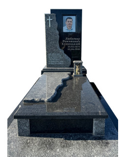 Пам'ятник з бабанського та букінського граніту