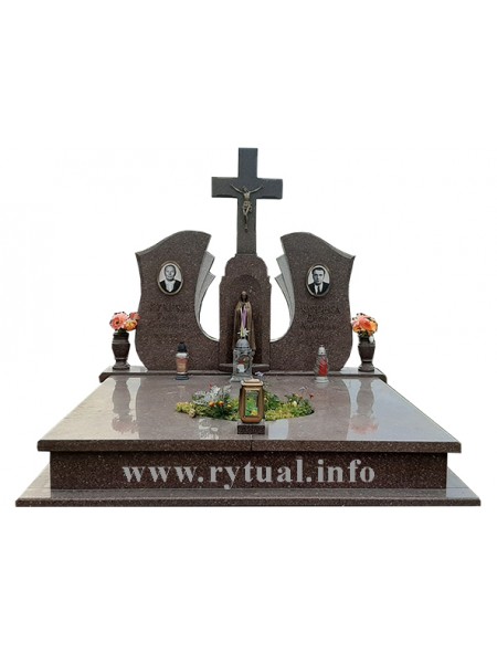 Пам'ятник з токівського граніту Пам'ятник з токівського граніту