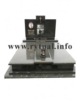 Пам'ятник з човнового та букінського граніту