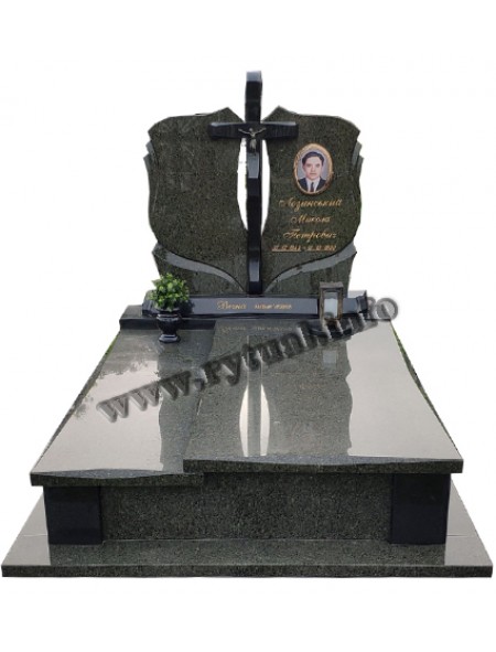 Пам'ятник з човнового та букінського граніту
