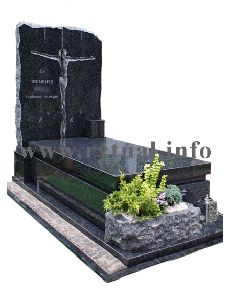Пам'ятник з букінського граніту