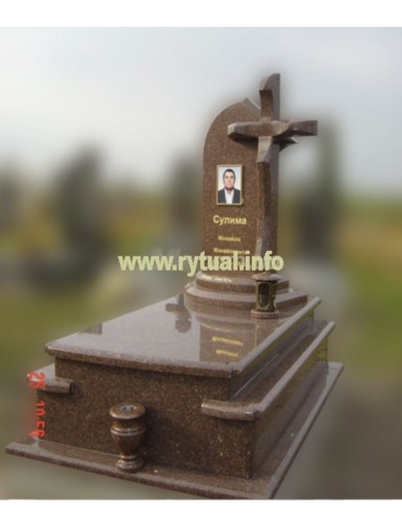 Пам'ятник з токівського граніту 