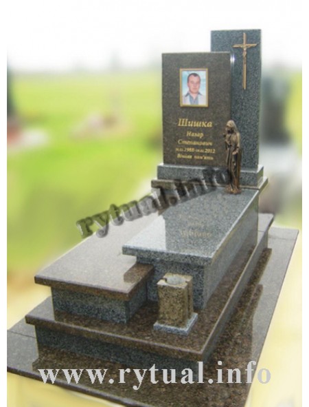 Пам'ятник з човнового та покостівського граніту Пам'ятник з човнового та покостівського граніту